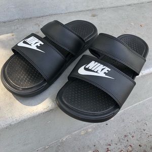 Nike Sandals Womens Benassi Duo Ultra Slide